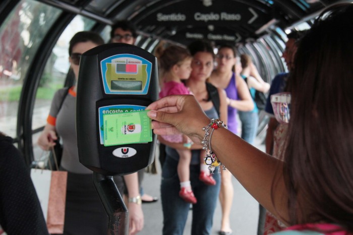 Passagem para quem utiliza o cartão transporte será 15 centavos mais barata (Foto: Reprodução)